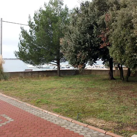- Mulo 5951c Apartman *