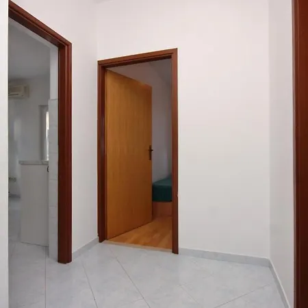 - Mulo 5951c Apartment Vrsi