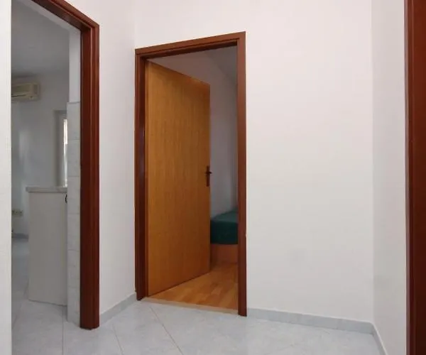 - Mulo 5951c Apartmán Vrsi